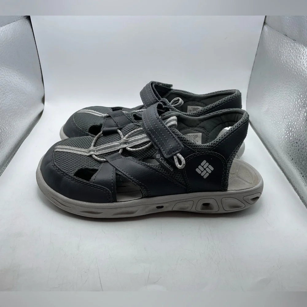 Columbia Techsun Wave Kids' Gray Sandals size 5